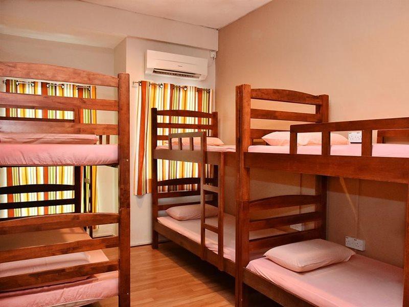Harbourside Backpackers Hostel Sandakan Bagian luar foto