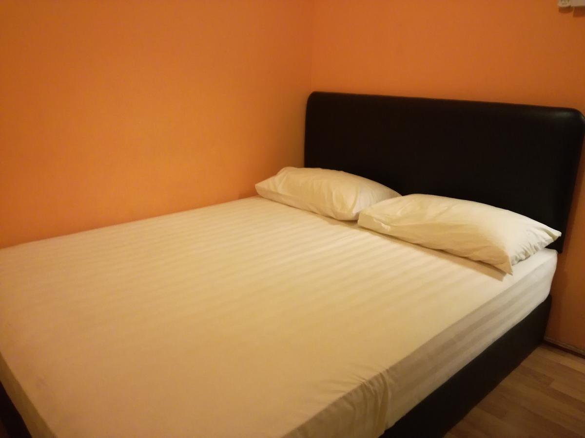 Harbourside Backpackers Hostel Sandakan Bagian luar foto